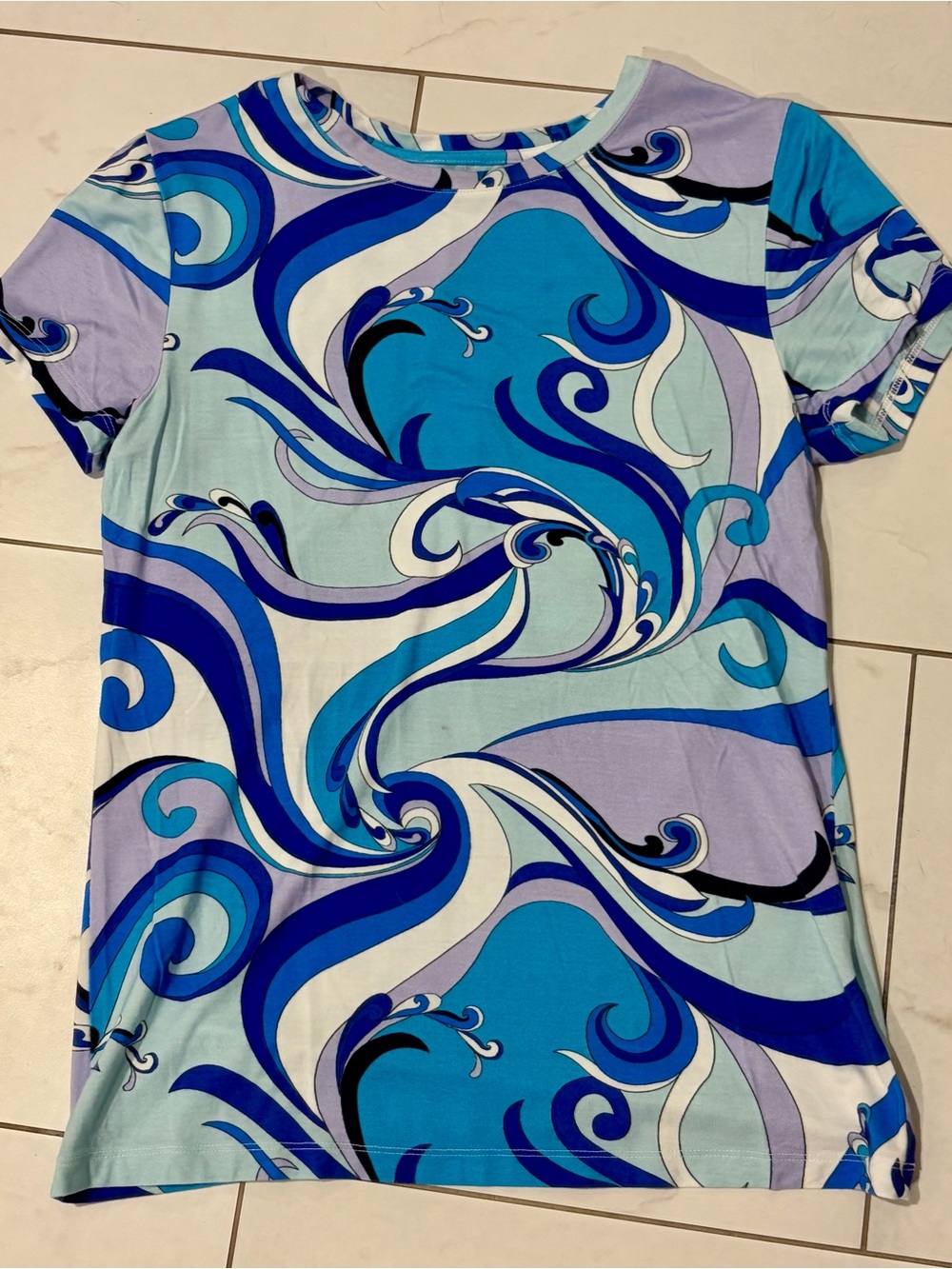 L'AGENCE Swirl Short Sleeve Tee L